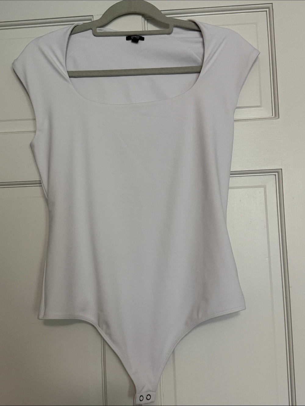 Express White Body Contour Scoop Bodysuit